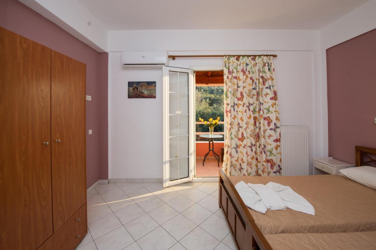 Ferienwohnung Kogeros Agios Georgios Pagon Exterior foto