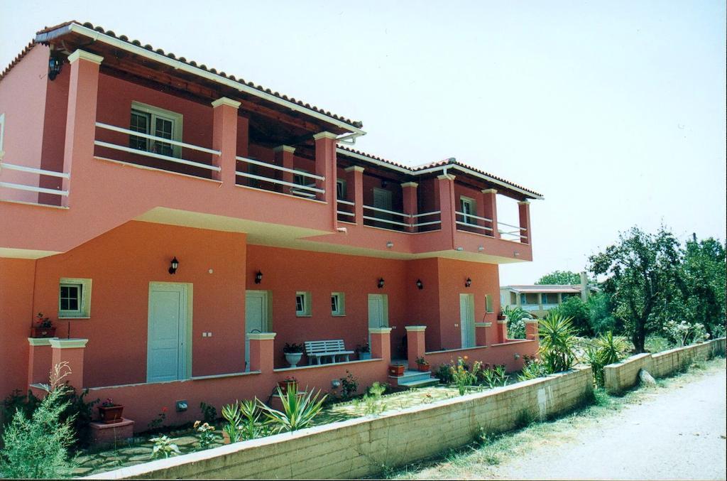 Ferienwohnung Kogeros Agios Georgios Pagon Exterior foto